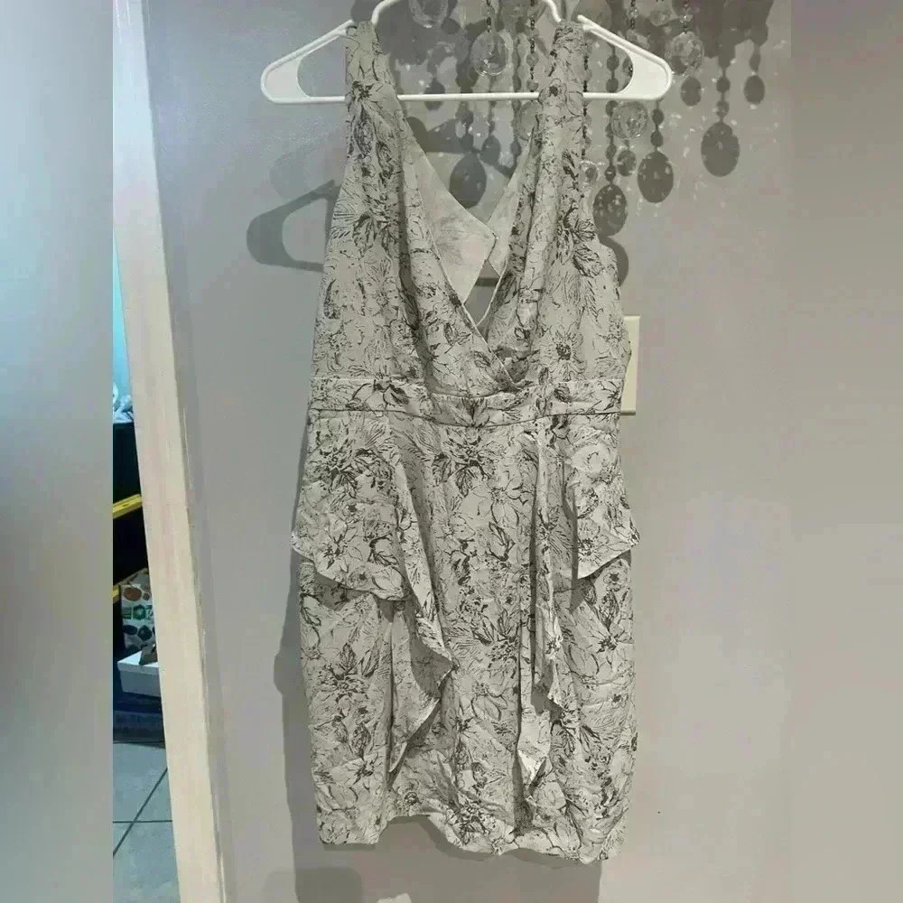 Kut From The Kloth Floral Ruffle Dress. NWT